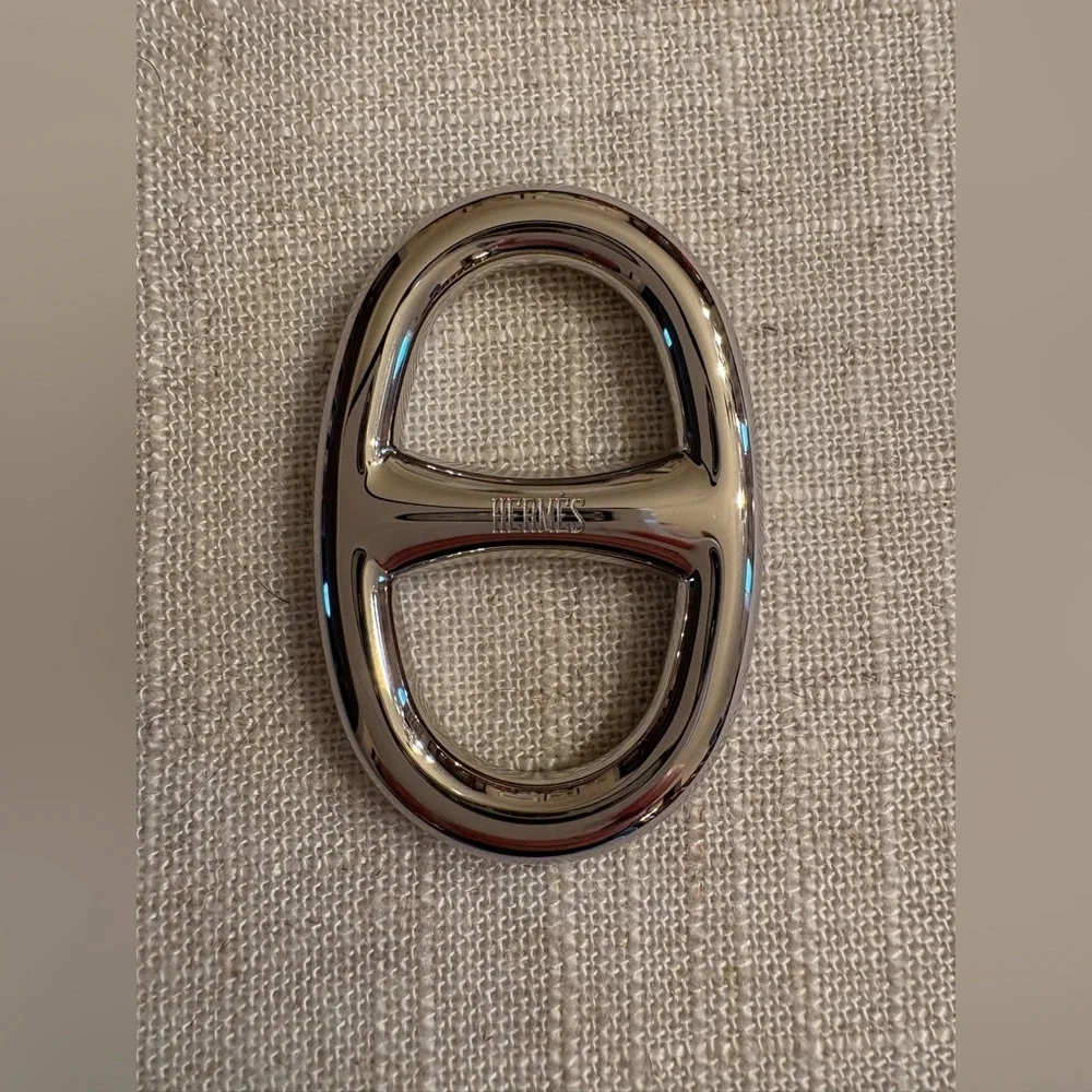Palladium Hermès Chaine D'Ancre scarf ring. Includes box. - Picture 2 of 9